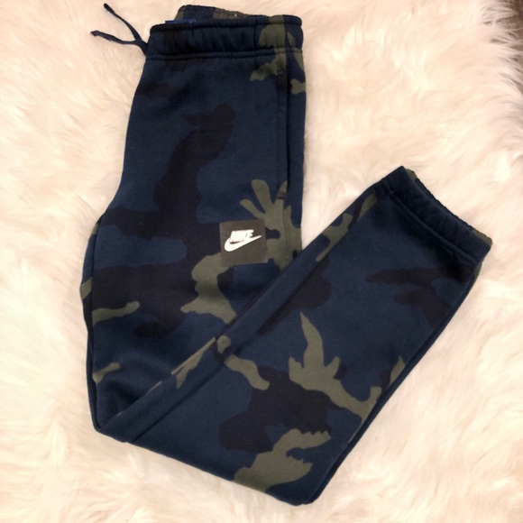 NWT 💙👶🏻NIKE JOGGERS  BOYS SIZE LARGE - Picture 4 of 8